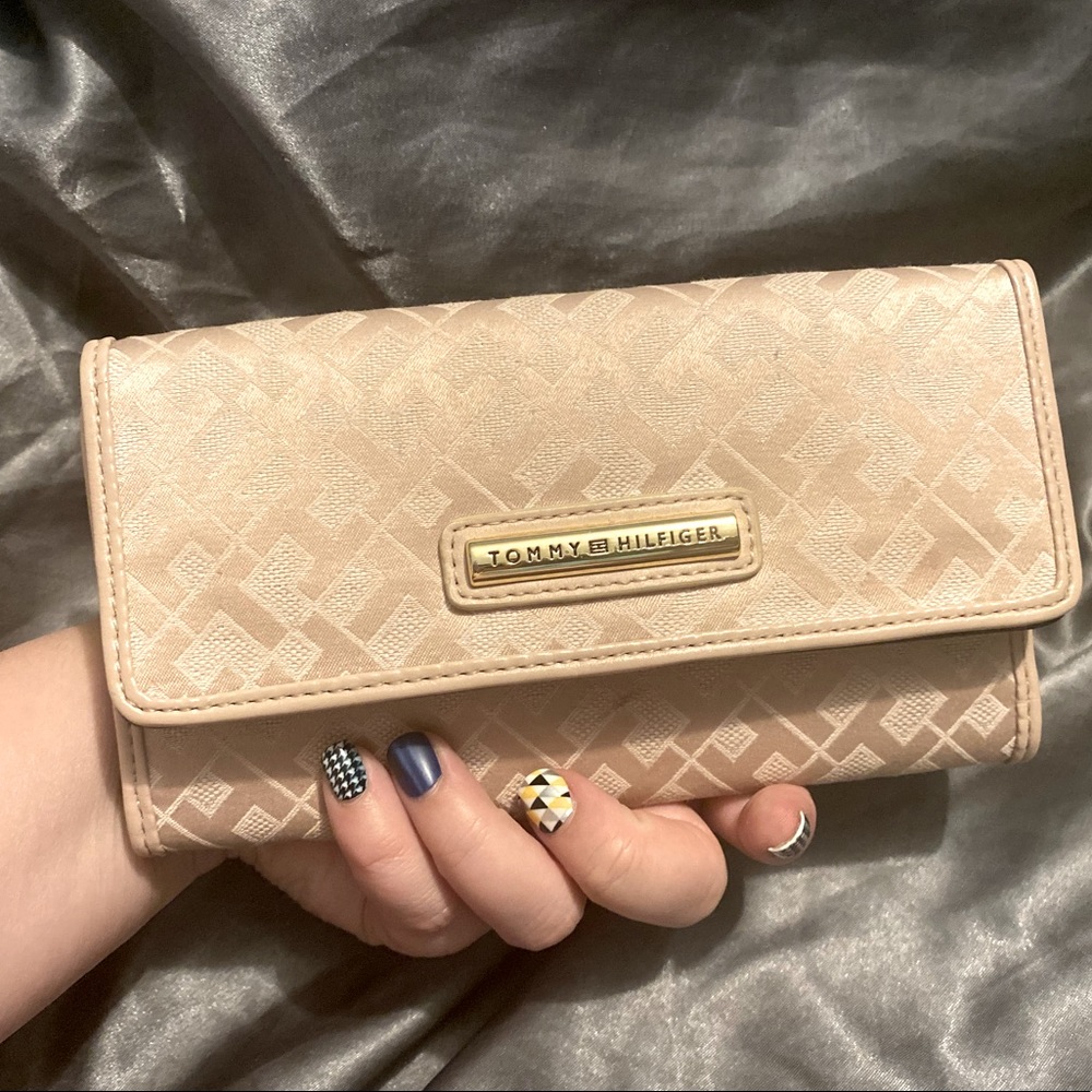 Tommy Hilfiger Blush Pink Wallet